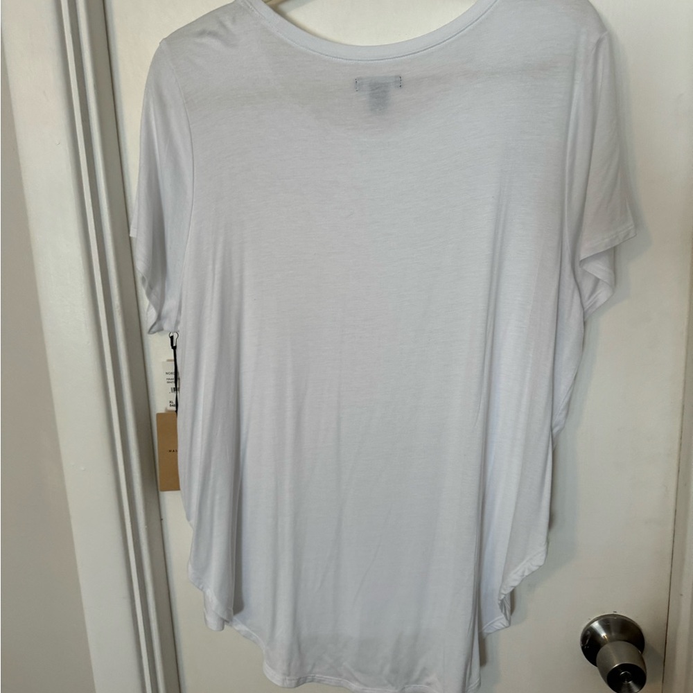 NWT Halogen basic tee size XL - Picture 5 of 5